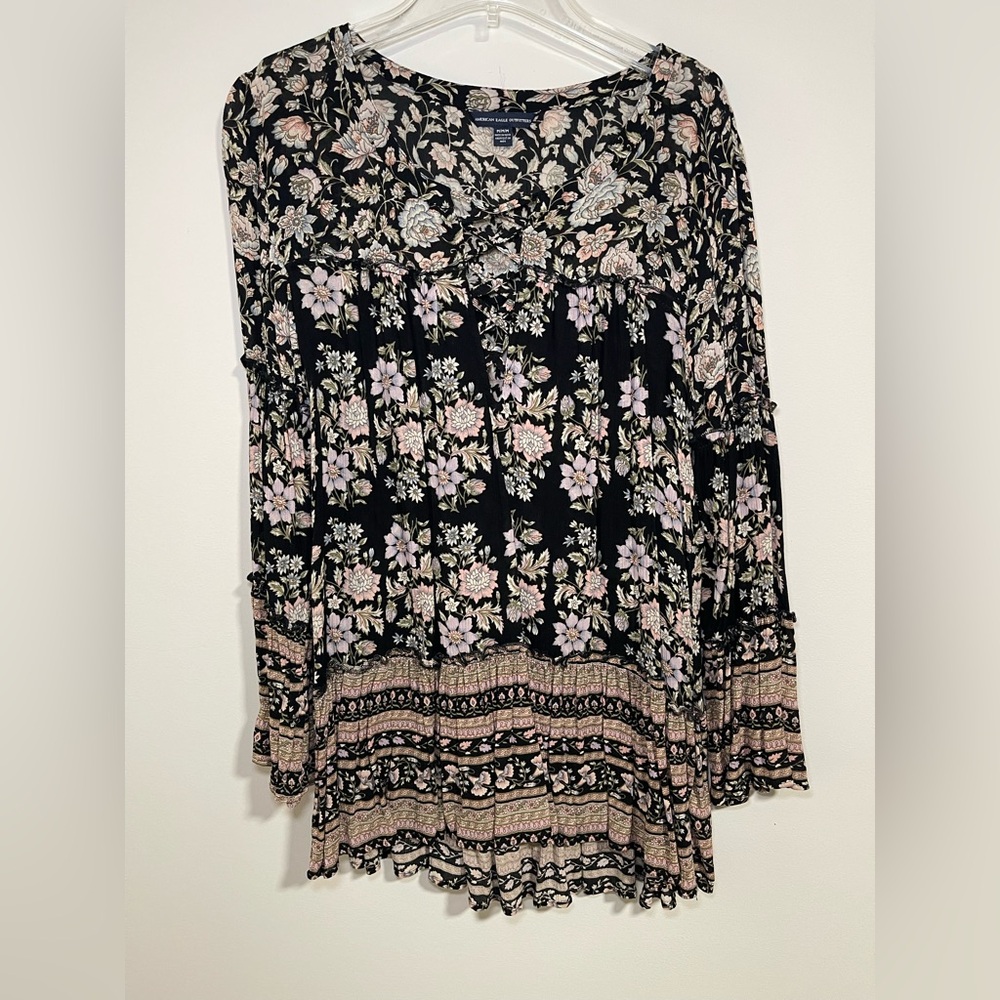 American Eagle Outfitters Floral Boho 3/4 Sleeve Blouse